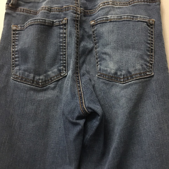 Ripped Denim Jeans - Picture 2 of 4